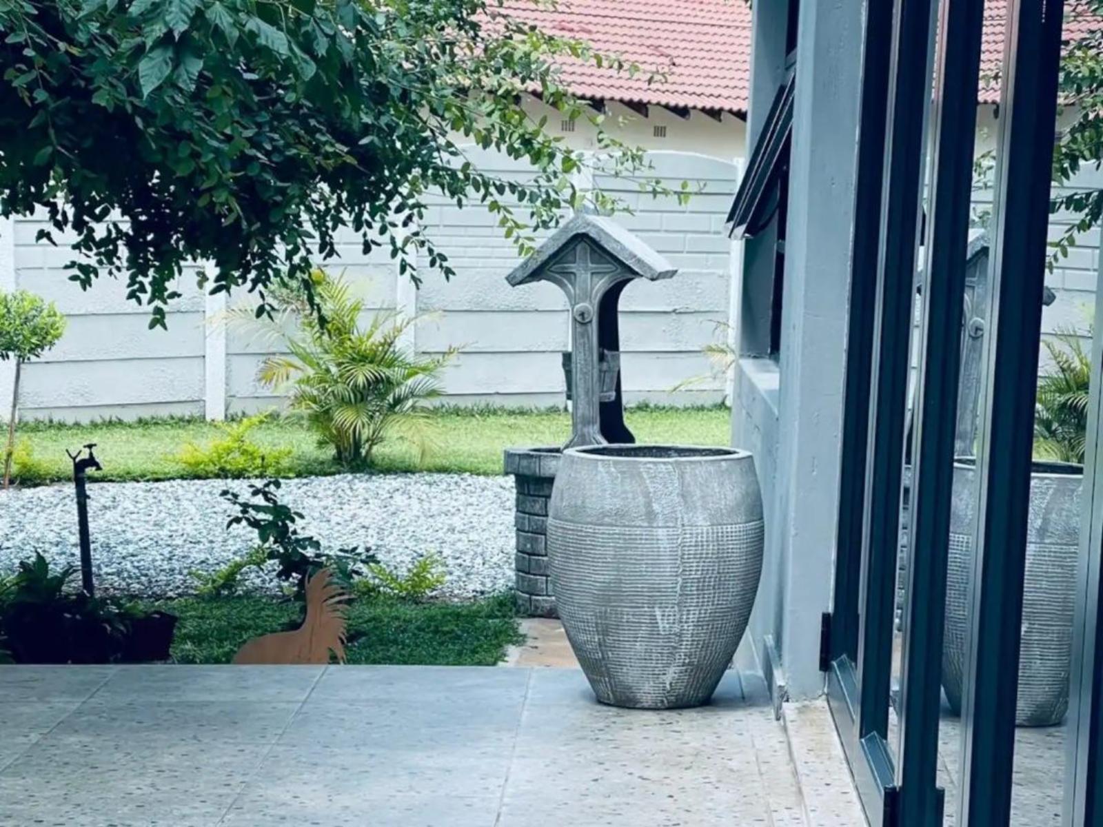 Courtyard area at Monet Guesthouse